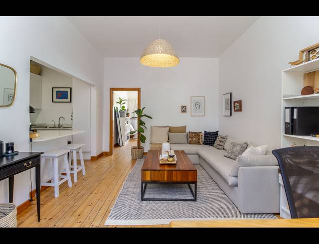 1.5 BEDROOM APARTMENT FOR SALE IN ORANJEZICHT
